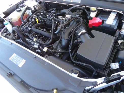 Used 2019 Ford Fusion SE FWD image 22