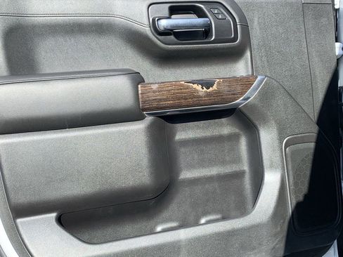 Used 2020 GMC Sierra 1500 Elevation image 15