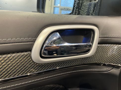 Used 2018 Jeep Grand Cherokee Trackhawk AWD/4WD image 17
