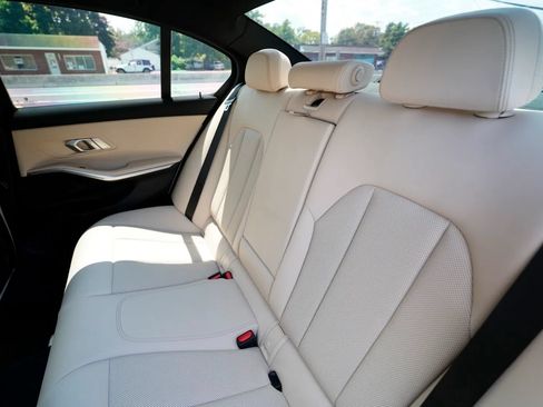 Used 2023 BMW 330i Sedan w/ Convenience Package RWD image 28