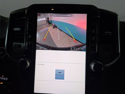 New 2026 RAM 1500 4x4 Crew Cab image 9