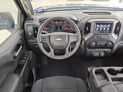 Used 2020 Chevrolet Silverado 1500 Custom w/ Custom Value Package image 11