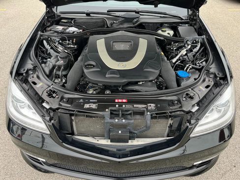 Used 2011 Mercedes-Benz S 550 4MATIC image 81