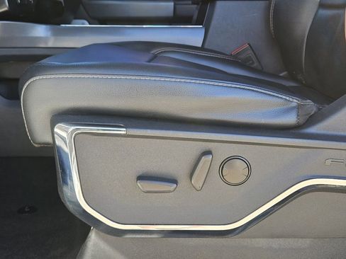 Used 2024 Ford F250 Lariat image 28
