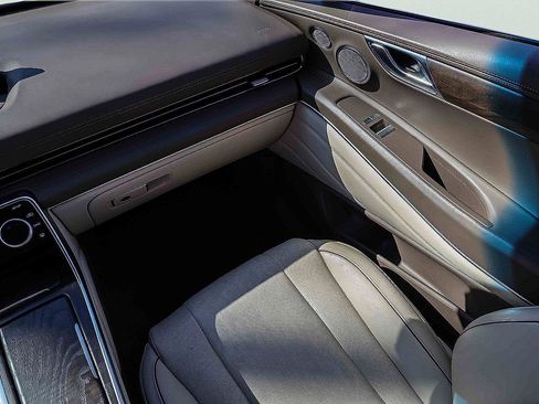 Used 2023 Genesis GV80 2.5T w/ Prestige Package AWD/4WD image 19