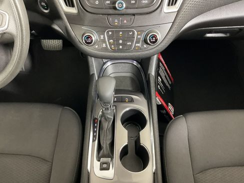 Used 2024 Chevrolet Malibu LT FWD image 14