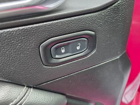 Used 2022 Jeep Wrangler Unlimited Sahara w/ Cold Weather Group image 12