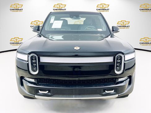 Used 2022 Rivian R1T Launch Edition image 2