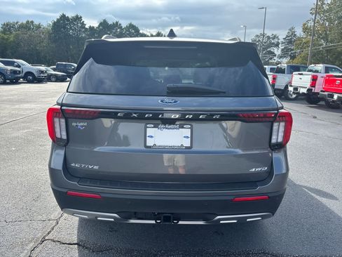 New 2025 Ford Explorer Active w/ Active Comfort Package image 29
