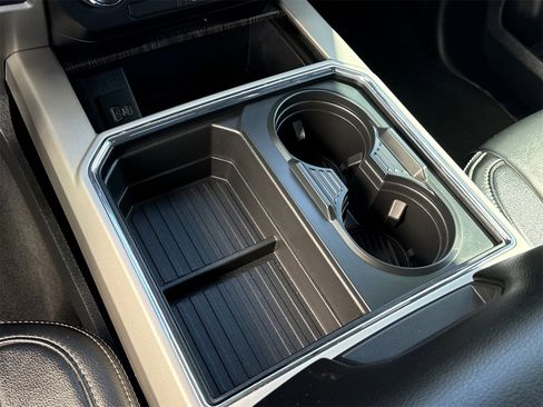 Used 2021 Ford F250 Lariat w/ FX4 Off-Road Package image 25