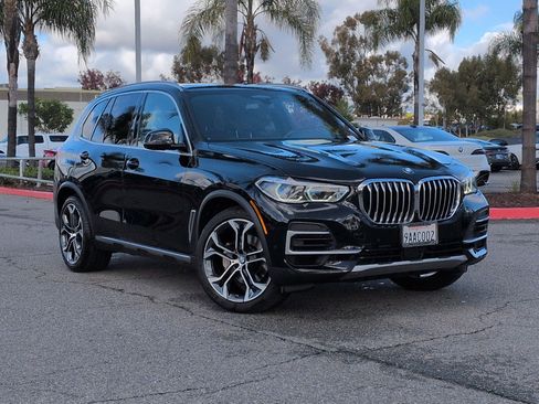 Certified 2022 BMW X5 xDrive40i w/ Executive Package image 2