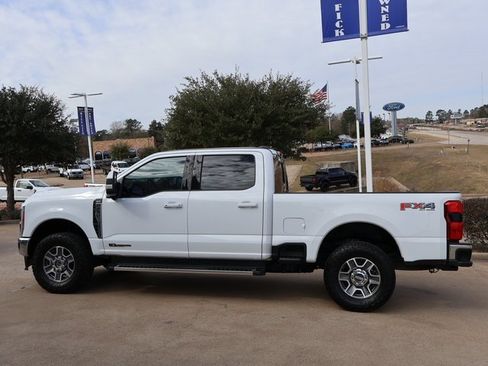 Certified 2023 Ford F250 Lariat w/ FX4 Off-Road Package image 8