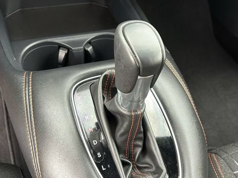 Used 2025 Honda HR-V Sport image 18