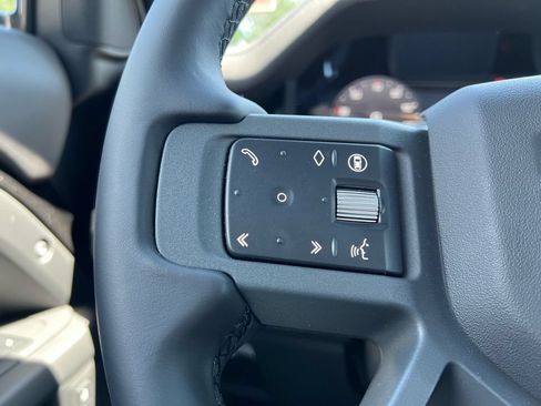 New 2026 Land Rover Defender 110 X AWD/4WD image 12