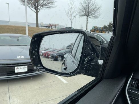 New 2025 Jeep Grand Cherokee Altitude image 15