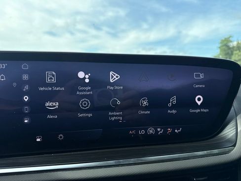 Used 2024 Buick Envision Preferred AWD/4WD image 23