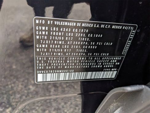 Certified 2022 Volkswagen Taos S image 37