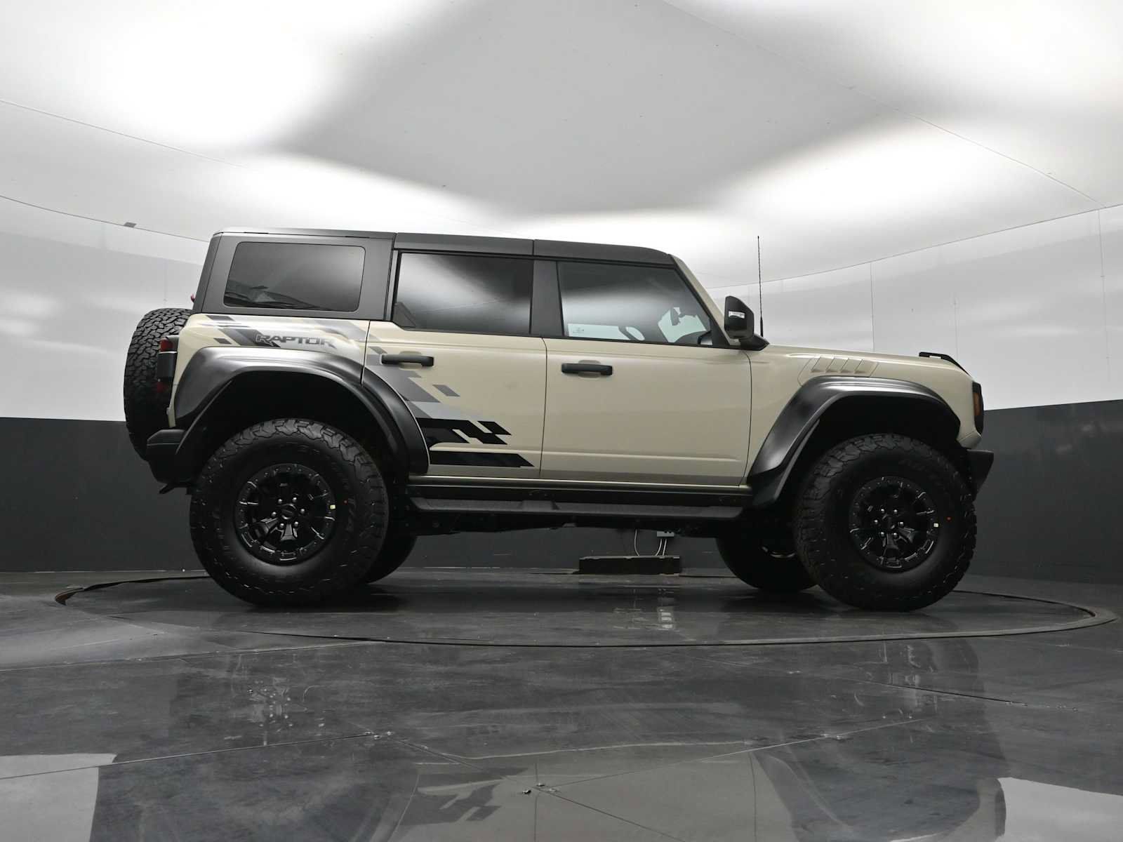 New 2026 Ford Bronco Raptor AWD/4WD image 34
