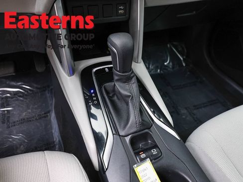 Used 2022 Toyota Corolla Cross LE FWD image 12