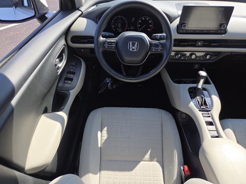 Certified 2023 Honda HR-V LX image 25