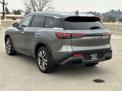 Certified 2025 INFINITI QX60 Luxe image 4