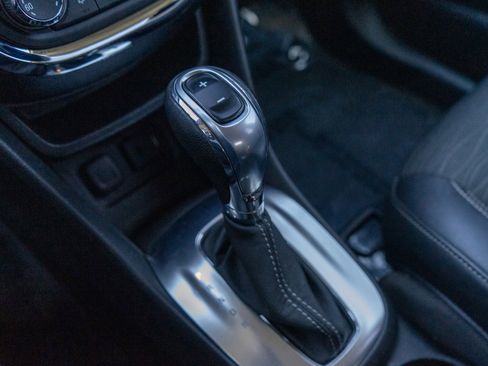 Used 2016 Buick Encore Sport Touring image 20