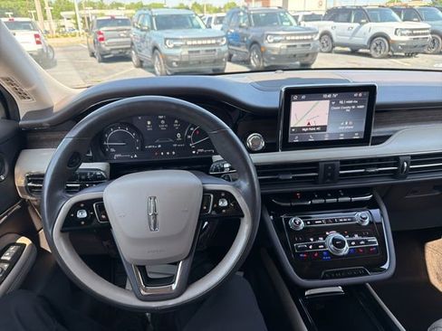 Used 2020 Lincoln Corsair Reserve FWD image 27