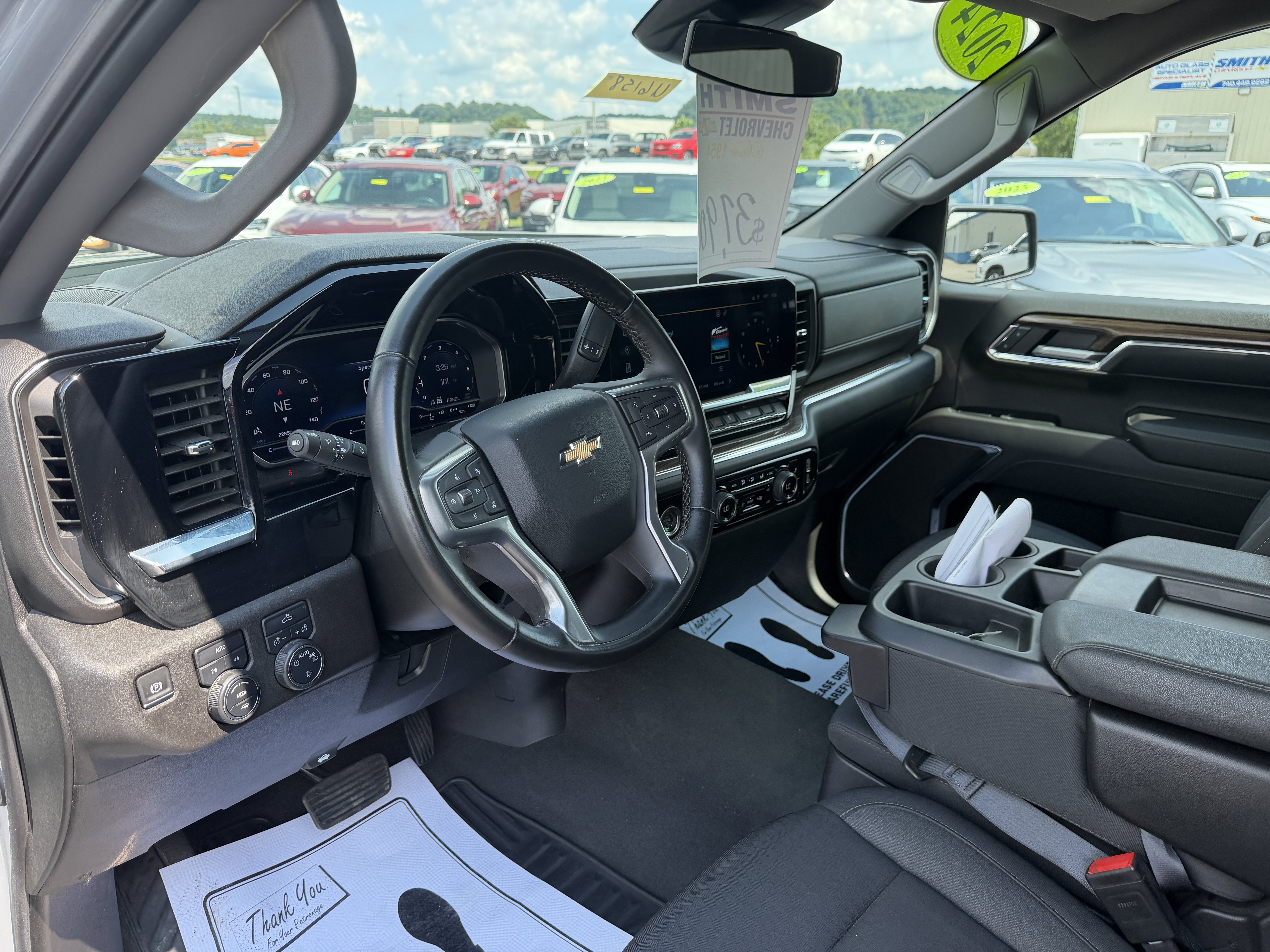 Used 2024 Chevrolet Silverado 1500 LT AWD/4WD image 14