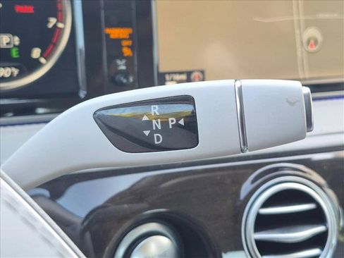 Used 2016 Mercedes-Benz S 550 Sedan image 12