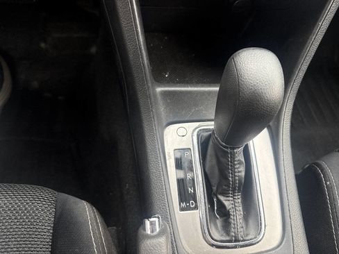 Used 2015 Subaru Crosstrek 2.0i Premium w/ Moonroof Package image 12