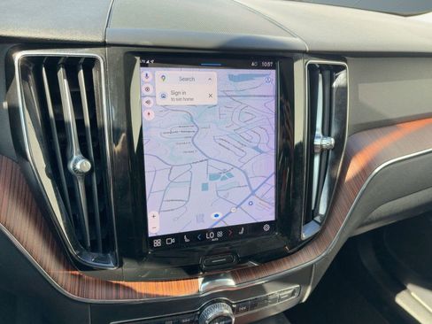 Certified 2023 Volvo XC60 B5 Plus w/ Protection Package Premier image 21