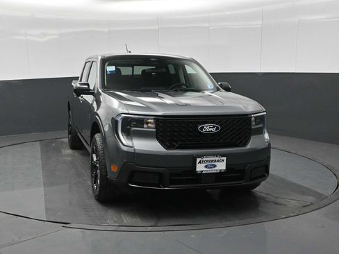 New 2026 Ford Maverick Lariat w/ Black Appearance Package image 3