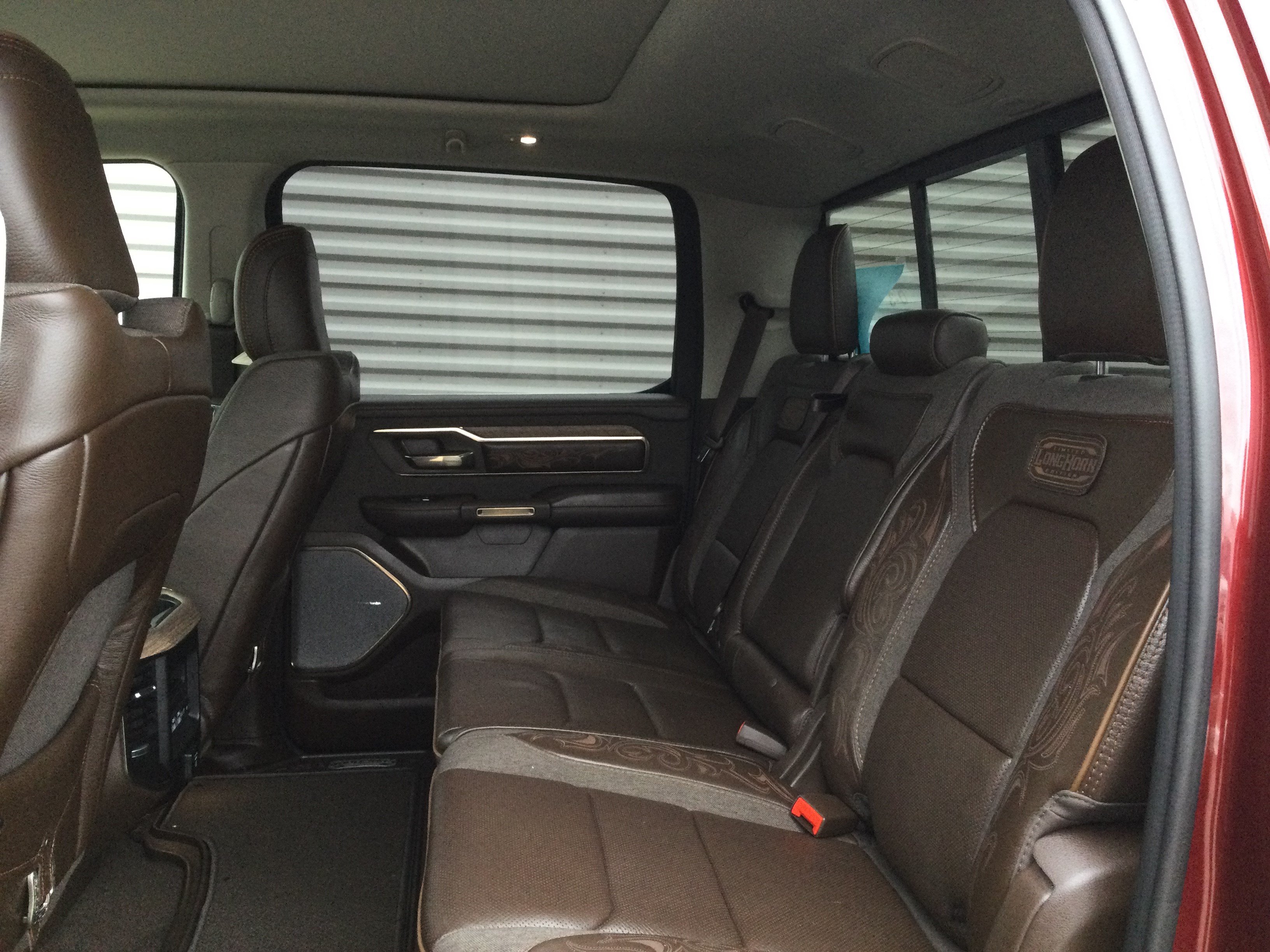 Used 2025 RAM 1500 Limited AWD/4WD image 12