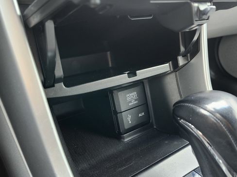 Used 2013 Honda Accord EX-L image 31