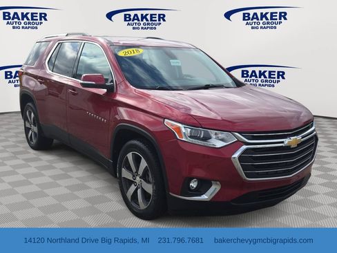 Used 2018 Chevrolet Traverse LT AWD/4WD image 1
