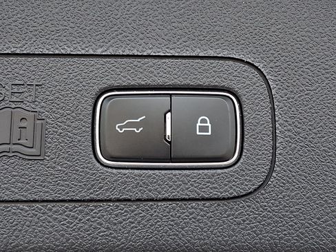 Certified 2025 Lincoln Aviator Reserve w/ Jet Appearance Package RWD image 29