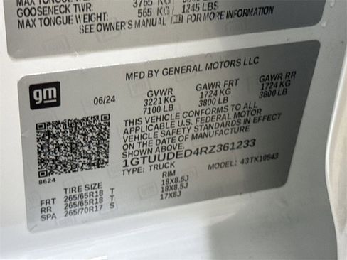 Used 2024 GMC Sierra 1500 SLT image 28