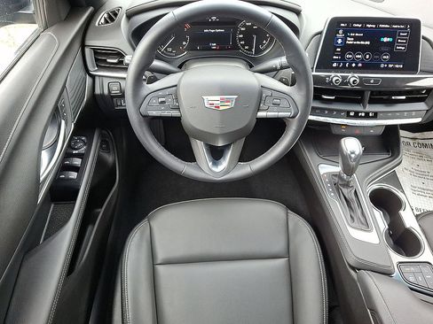 Certified 2024 Cadillac CT4 Luxury RWD image 20
