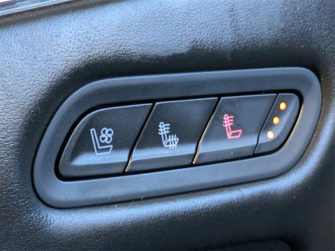 Used 2023 Cadillac Escalade Sport Platinum w/ LPO, ONYX Package image 34