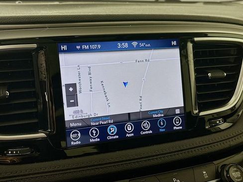 Used 2018 Chrysler Pacifica Limited w/ Tire & Wheel Group image 14