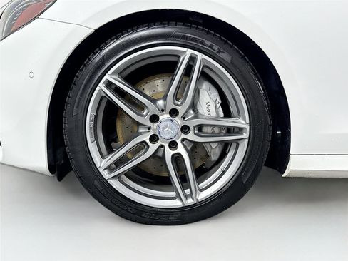 Used 2017 Mercedes-Benz E 300 4MATIC image 12
