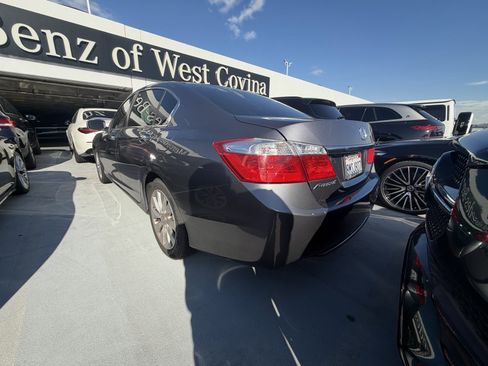 Used 2015 Honda Accord EX image 3