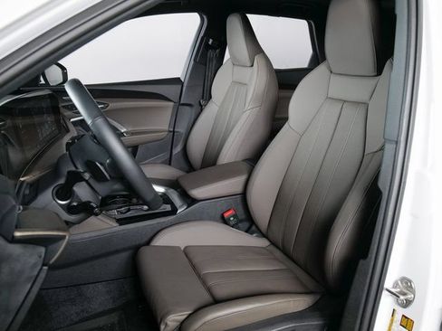 Used 2025 Audi Q5 Premium Plus AWD/4WD image 10