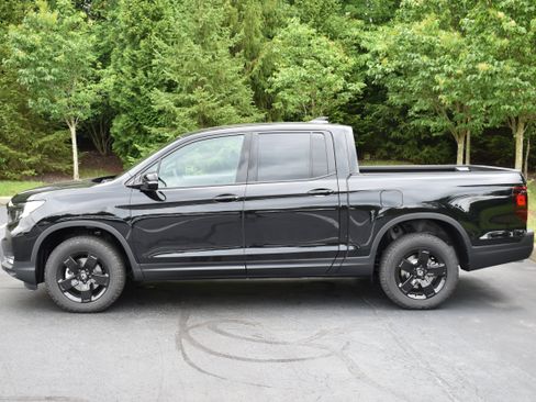 New 2026 Honda Ridgeline Black Edition image 4