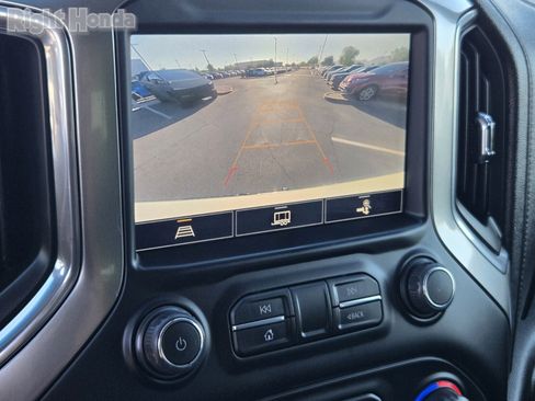 Used 2022 Chevrolet Silverado 1500 LTZ image 24