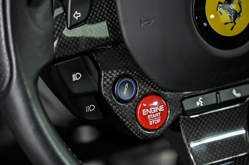 Used 2022 Ferrari F8 Tributo RWD image 38