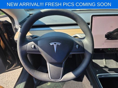 Used 2022 Tesla Model 3 Long Range AWD/4WD image 10