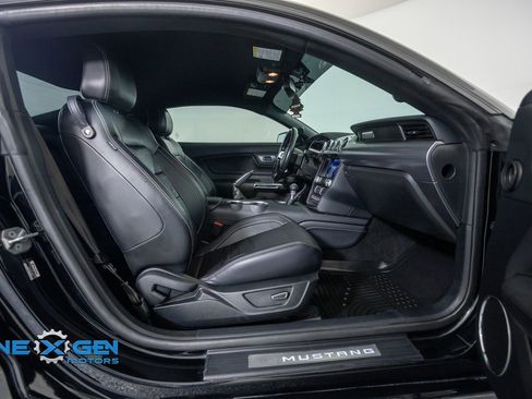Used 2019 Ford Mustang GT Premium w/ GT Performance Package RWD image 34