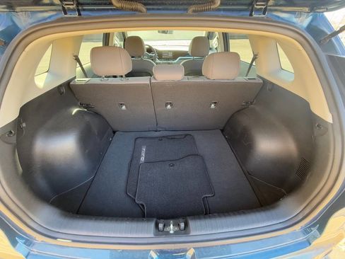 Used 2020 Kia Niro LX image 16