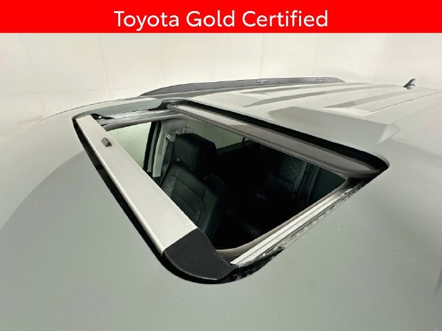 Used 2024 Toyota Sequoia SR5 AWD/4WD image 23